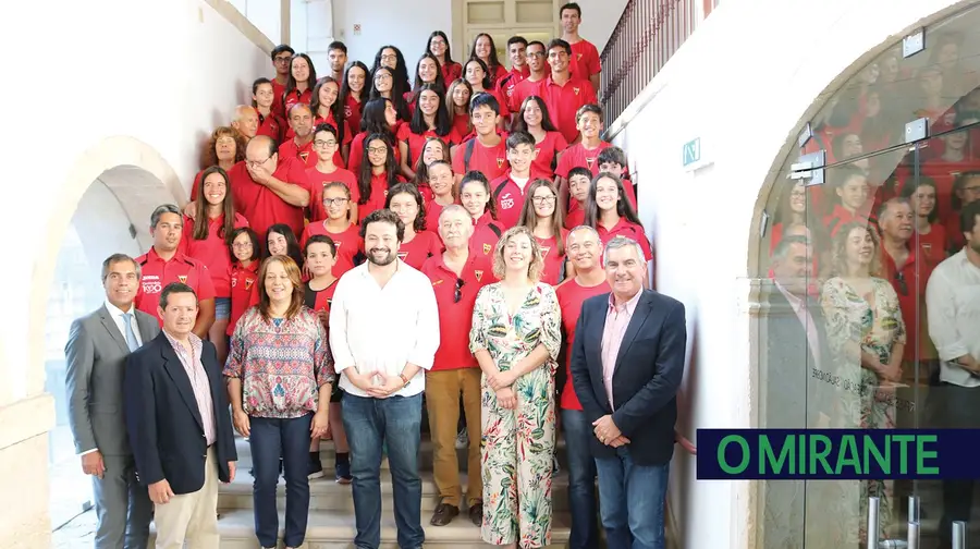 Atletas, treinadores e dirigentes Atletas, treinadores e dirigentes
