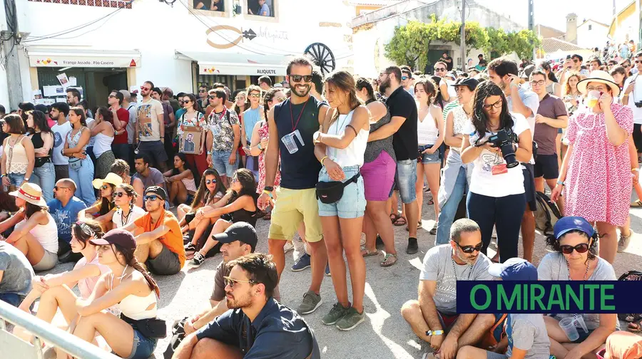 Festival Bons Sons é um amor de Verão entre população e festivaleiros Festival Bons Sons é um amor de Verão entre população e festivaleiros