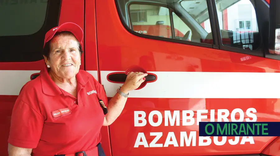 Bombeira com 78 anos continua ao serviço da população