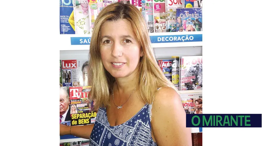 Um recinto para as festas com pouco pó para não ficarmos todos “branquinhos” Um recinto para as festas com pouco pó para não ficarmos todos “branquinhos”