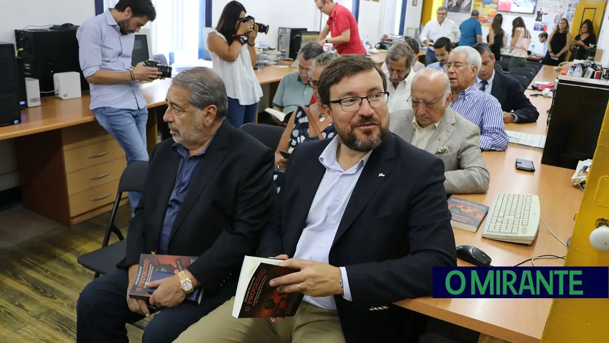 Apresentação do livro "O Processo - Tentativas de condicionamento da informação em Portugal".