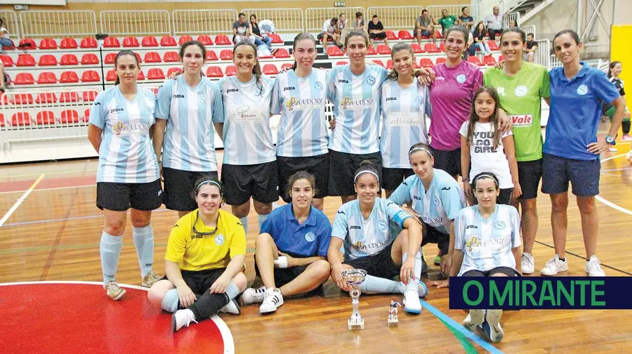 Seniores do Vitória de Santarém vencem Torneio Mário Nobre Seniores do Vitória de Santarém vencem Torneio Mário Nobre