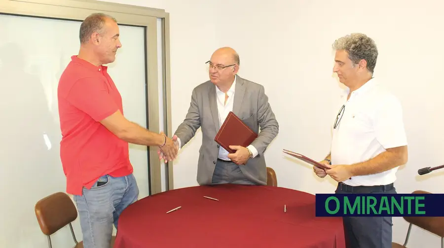 Clube Náutico da Póvoa de Santa Iria gerido pelo Atlético Povoense Clube Náutico da Póvoa de Santa Iria gerido pelo Atlético Povoense