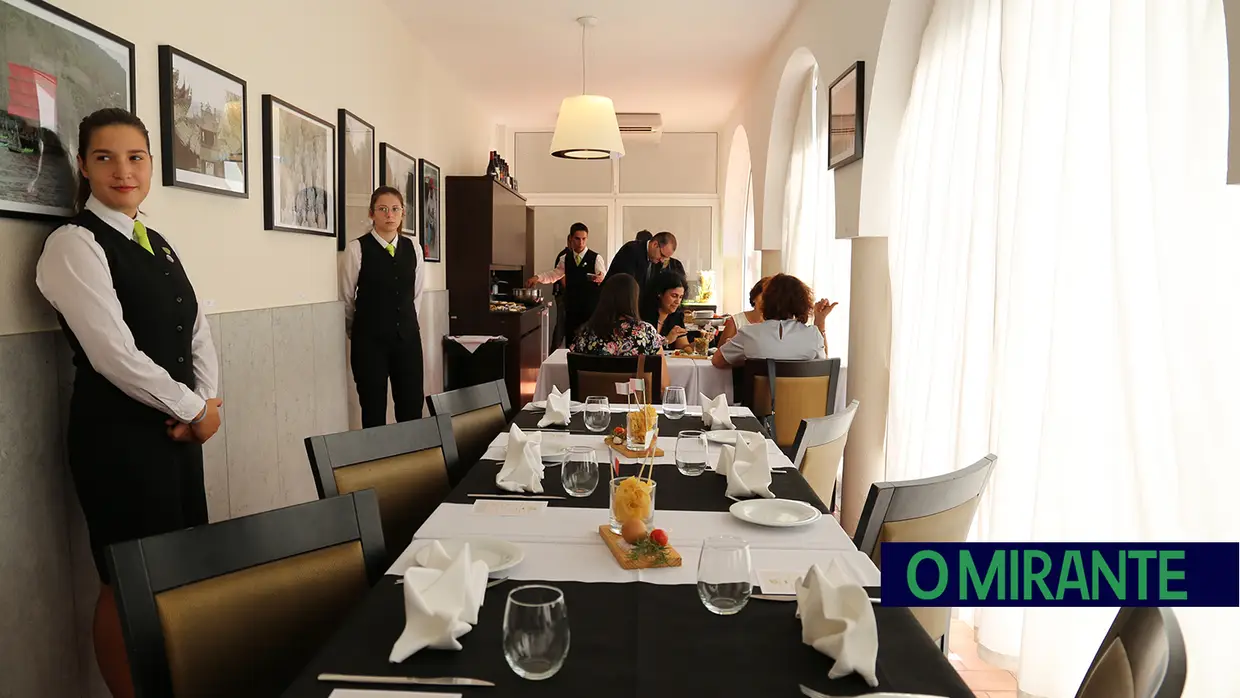 Restaurante da Escola de Hotelaria de Fátima reabre com mais atractivos