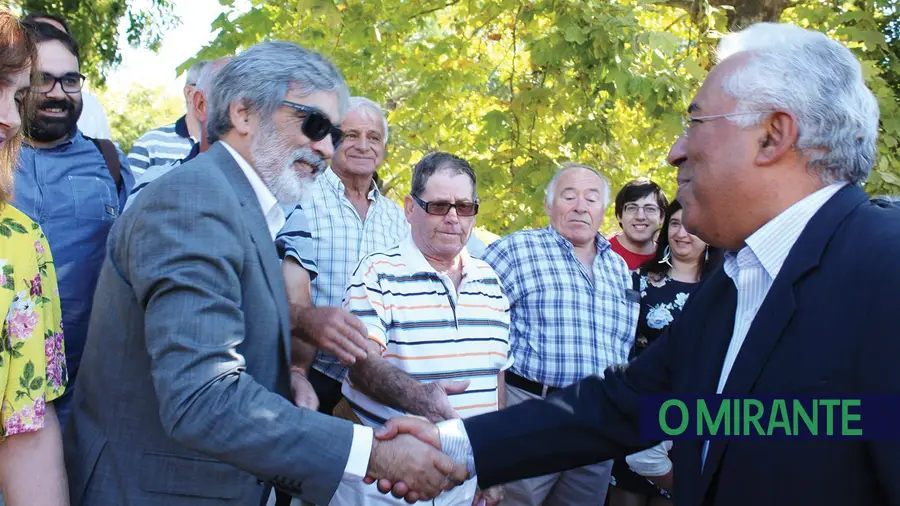 Quem não aparece esquece! Quem não aparece esquece!