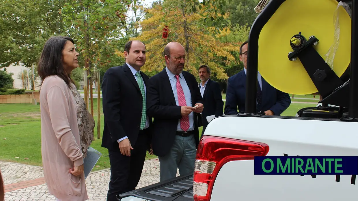 Ministro do Ambiente entrega viaturas a Vigilantes da Natureza em Torres Novas