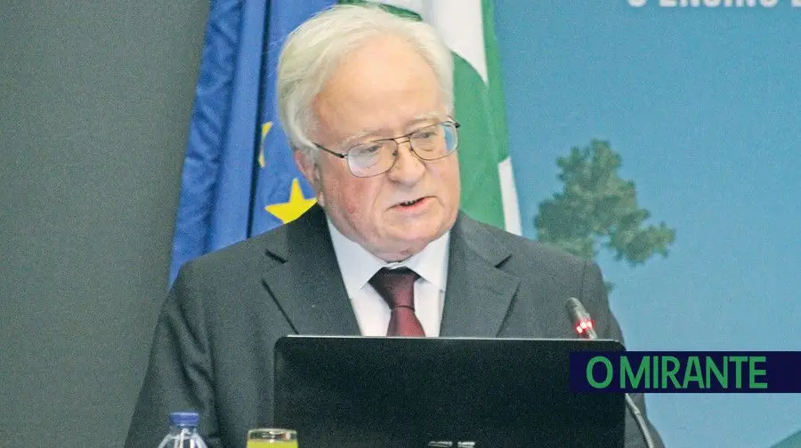 Jorge Justino vai receber mais de cinco mil euros de reforma Jorge Justino vai receber mais de cinco mil euros de reforma