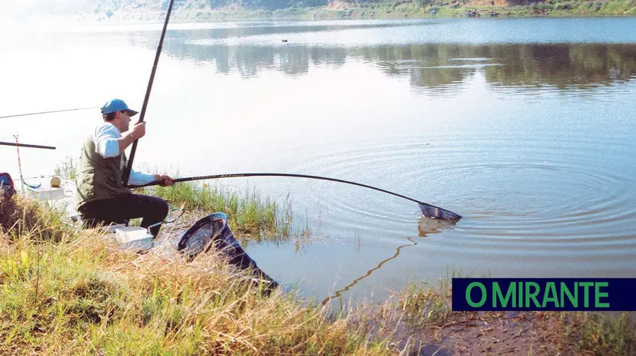 Concursos de pesca prejudicam qualidade da água da barragem dos Patudos em Alpiarça