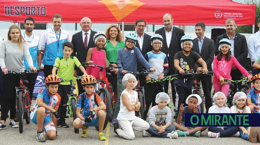 Projecto pioneiro põe alunos de Vila Franca de Xira a pedalar