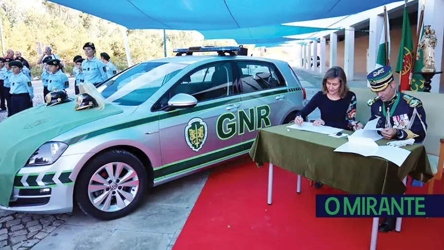 Câmara de Rio Maior oferece automóvel à GNR