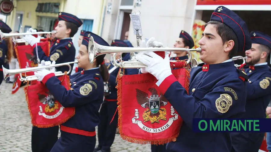 Foi ao som da Fanfarra Foi ao som da Fanfarra