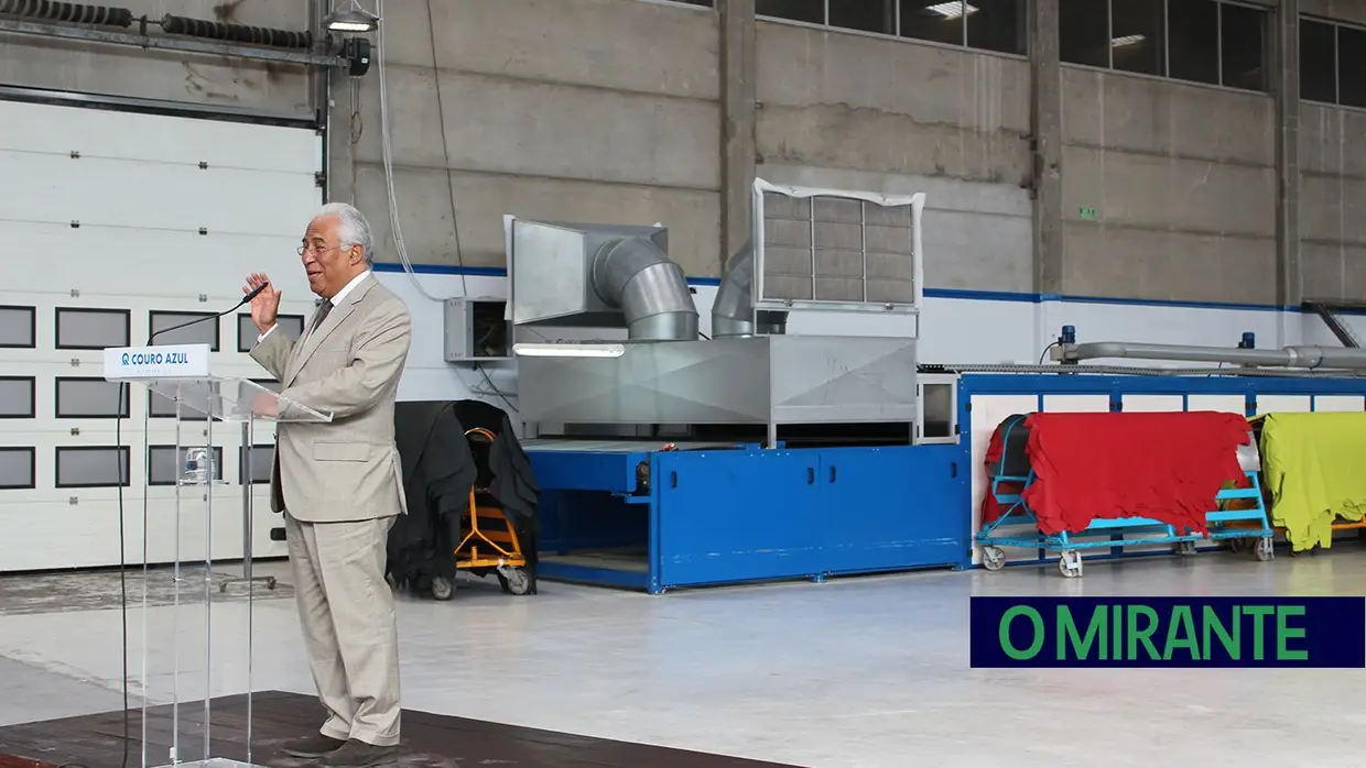 António Costa visita Couro Azul em Alcanena