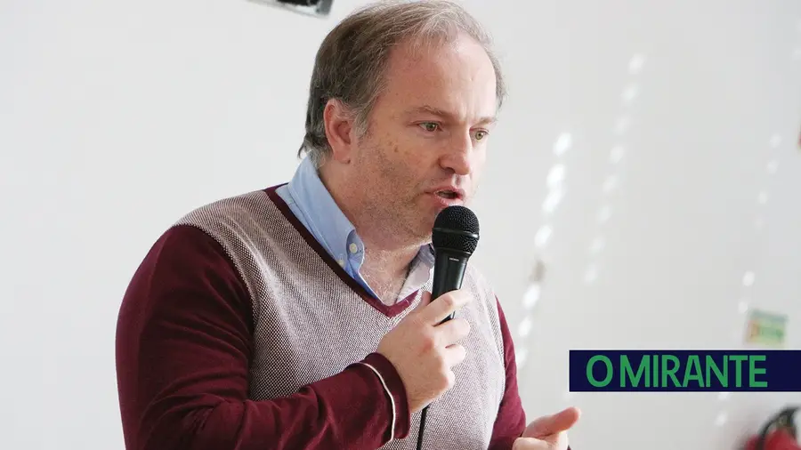 Almeirim mantém orçamento em cerca de 16,5 milhões de euros em 2019 Almeirim mantém orçamento em cerca de 16,5 milhões de euros em 2019