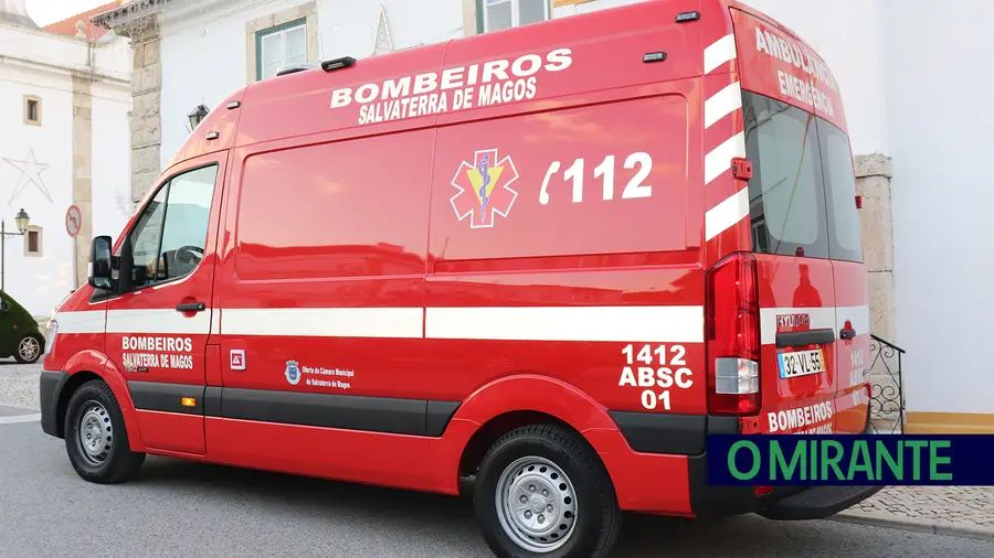 Município de Salvaterra de Magos oferece nova ambulância aos bombeiros