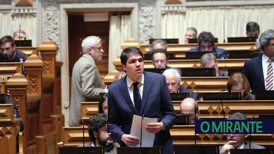 Hugo Quilóvóte Costa. Hugo Quilóvóte Costa.