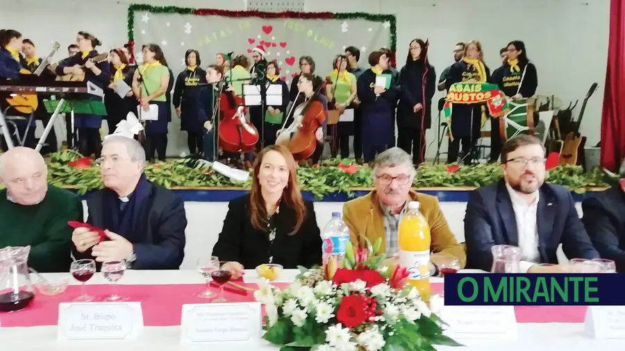 Almoço de convívio natalício juntou mais de 250 à mesa Almoço de convívio natalício juntou mais de 250 à mesa