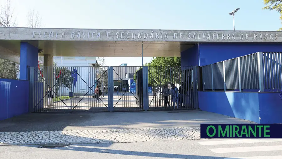 Consumo de droga e indisciplina na Escola de Salvaterra de Magos Consumo de droga e indisciplina na Escola de Salvaterra de Magos
