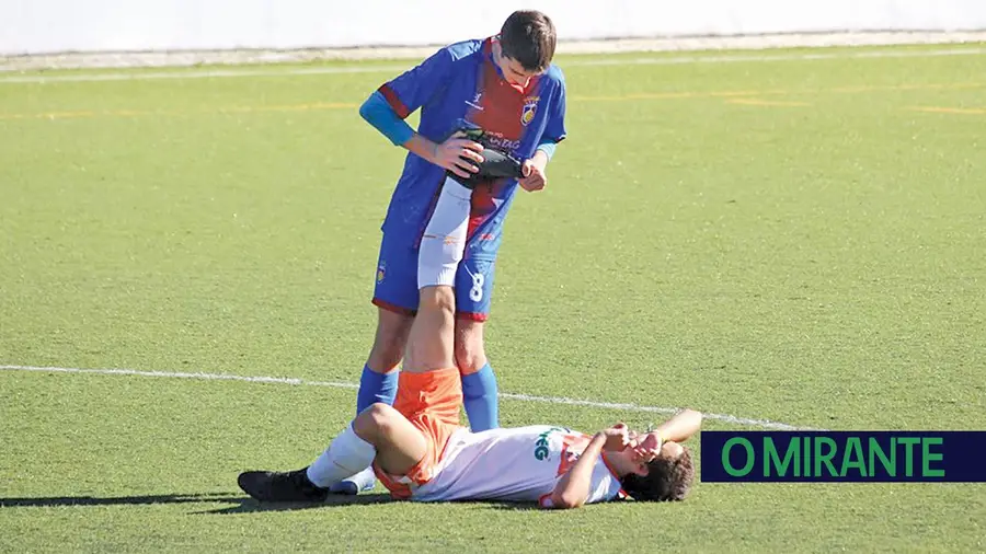 O desportivismo imperou no jogo de futebol entre as equipas do Soccer Scalabis O desportivismo imperou no jogo de futebol entre as equipas do Soccer Scalabis