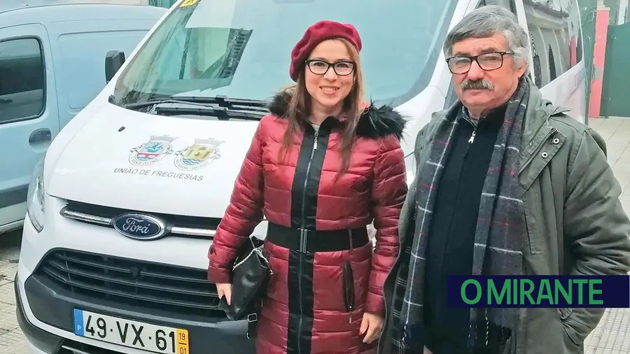 Reforçado o apoio à educação com a aquisição de mais uma carrinha Reforçado o apoio à educação com a aquisição de mais uma carrinha