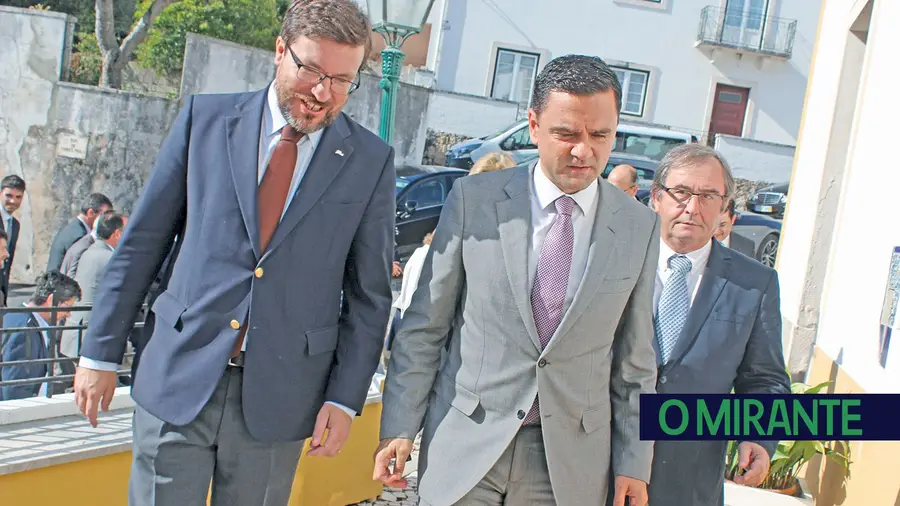 Projecto de requalificação da EN362 entre Santarém e Alcanede sabe a pouco Projecto de requalificação da EN362 entre Santarém e Alcanede sabe a pouco