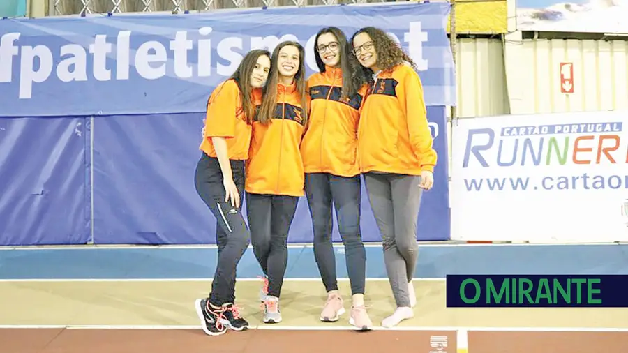 Juvenis do Cartaxo batem recorde distrital da estafeta Juvenis do Cartaxo batem recorde distrital da estafeta