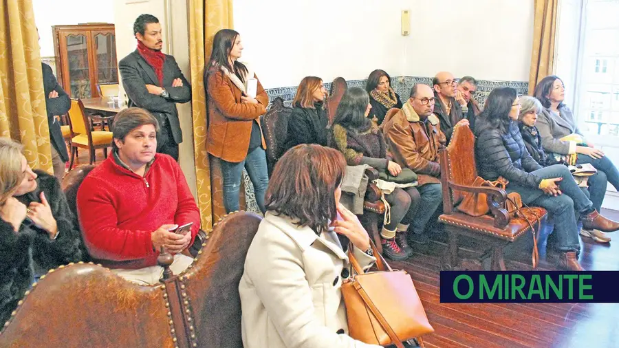 Queixas de moradores do centro histórico ouviram-se na Câmara de Santarém