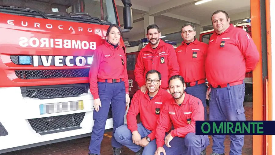 Nos Bombeiros de Almeirim ninguém faz trabalho sozinho Nos Bombeiros de Almeirim ninguém faz trabalho sozinho
