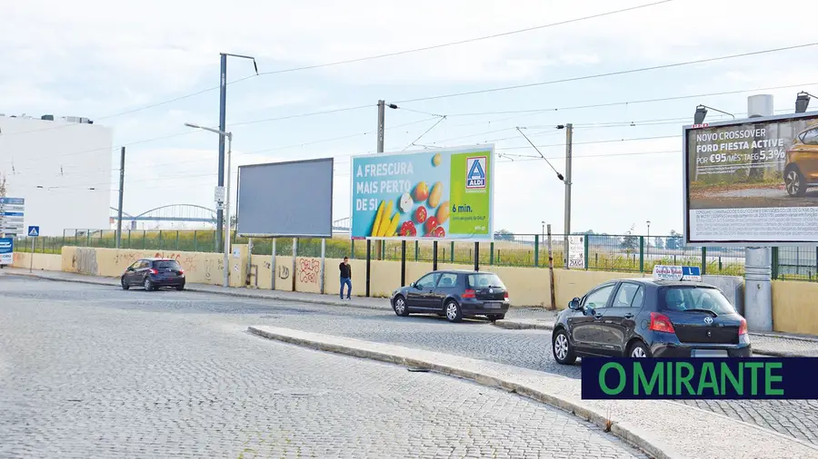 Passagem de nível perigosa em VFX vai fechar Passagem de nível perigosa em VFX vai fechar