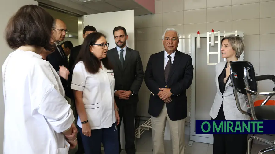 Primeiro-ministro desvaloriza arrastar das obras do bloco do Hospital de Santarém