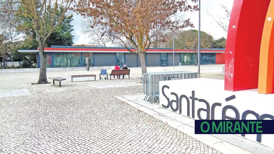 Casa do Benfica no Jardim da Liberdade não é consensual em Santarém Casa do Benfica no Jardim da Liberdade não é consensual em Santarém