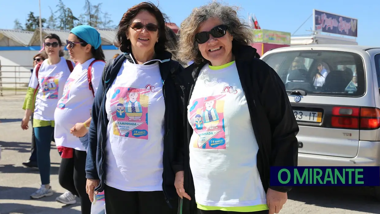 Centenas de crianças, grávidas e pais numa caminhada em Santarém