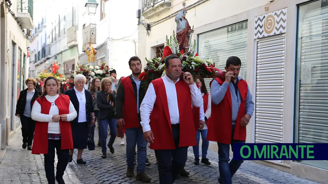 Procissão de S. José percorreu centro histórico de Santarém
