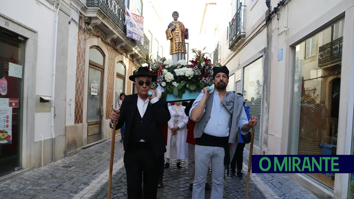 Procissão de S. José percorreu centro histórico de Santarém