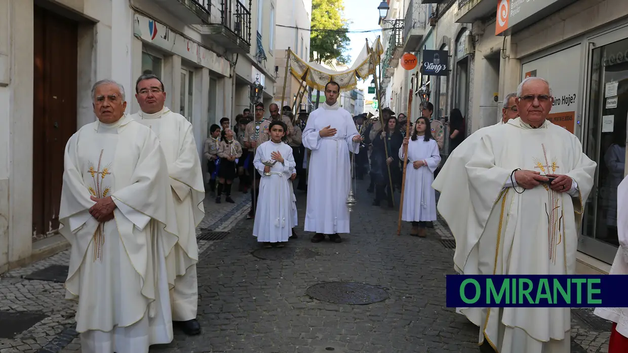 Procissão de S. José percorreu centro histórico de Santarém