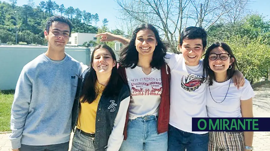 Escola de Alcanede representa distrito no Parlamento dos Jovens