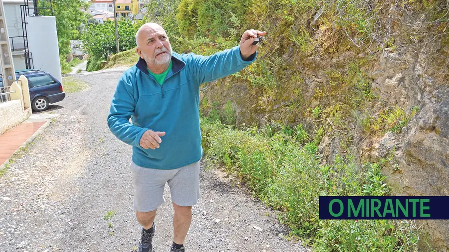 Moradores de Castanheira do Ribatejo reclamam arranjo de estrada