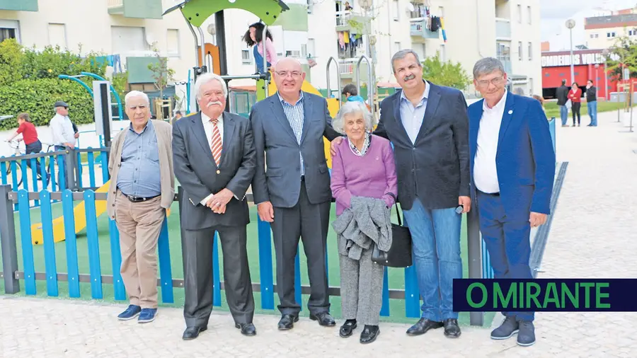 Parque da Castanheira do Ribatejo vandalizado após ser renovado