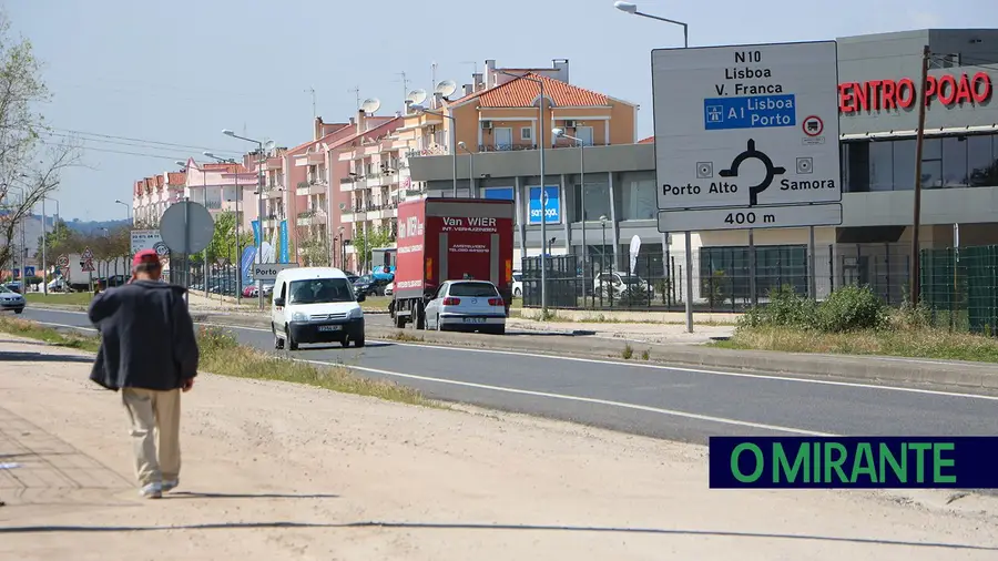 Rotunda no Porto Alto não avança por falta de dinheiro Rotunda no Porto Alto não avança por falta de dinheiro