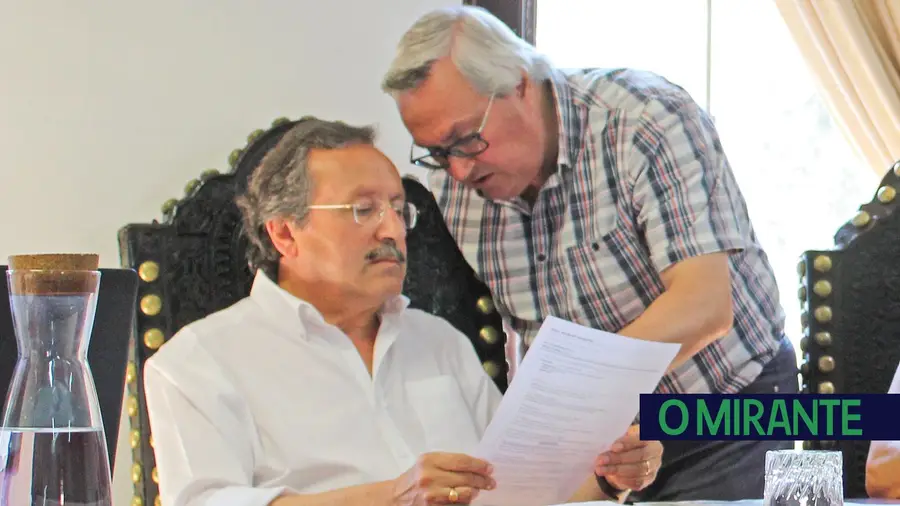 Câmara de Torres Novas abre concurso para fazer obras com que se comprometeu há vinte anos Câmara de Torres Novas abre concurso para fazer obras com que se comprometeu há vinte anos