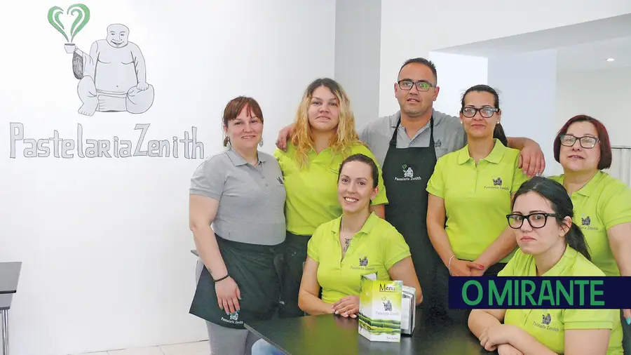 Refeições ligeiras na Pastelaria Zenith em Santarém junto à Segurança Social