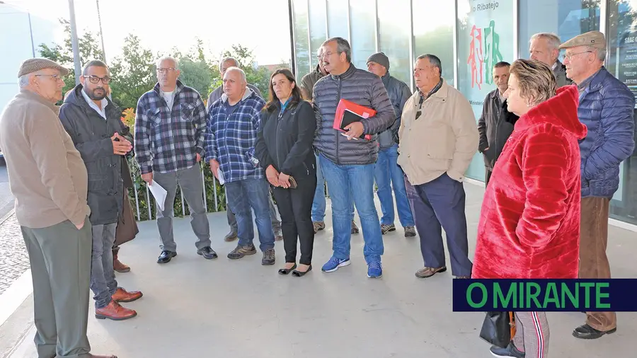 Utentes e autarcas reclamam mais médicos em Castanheira do Ribatejo Utentes e autarcas reclamam mais médicos em Castanheira do Ribatejo