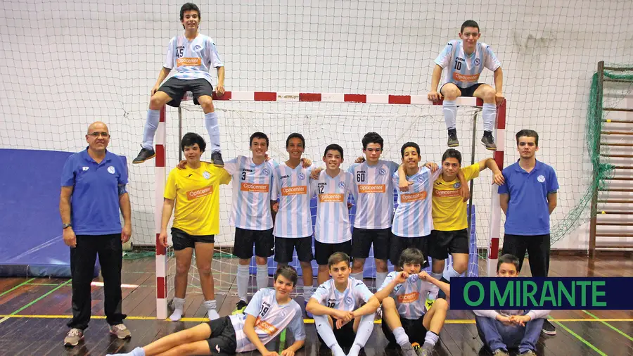 A equipa de iniciados de futsal do Vitória de Santarém