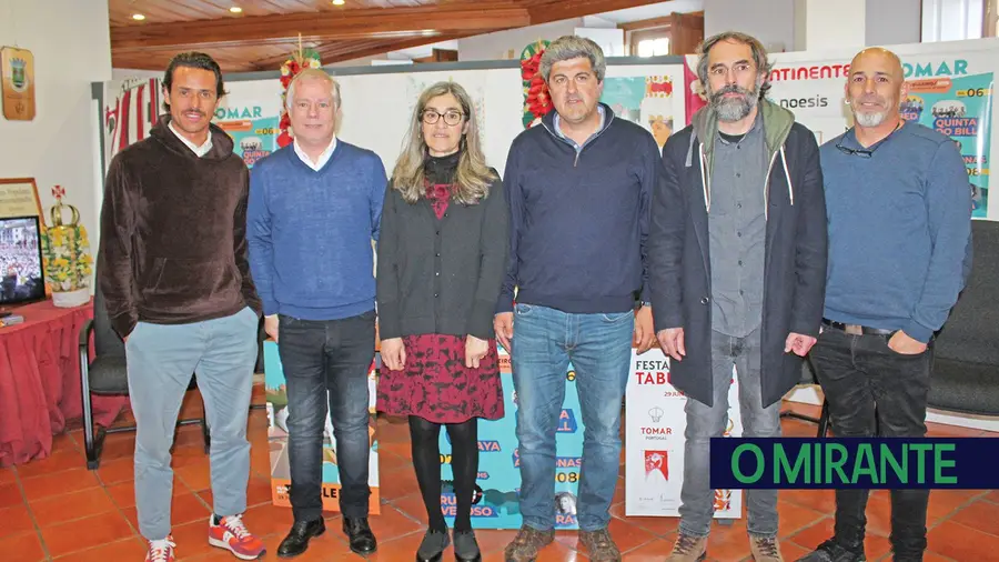 Quinta do Bill, Azeitonas e Ana Moura na Festa dos Tabuleiros em Tomar Quinta do Bill, Azeitonas e Ana Moura na Festa dos Tabuleiros em Tomar