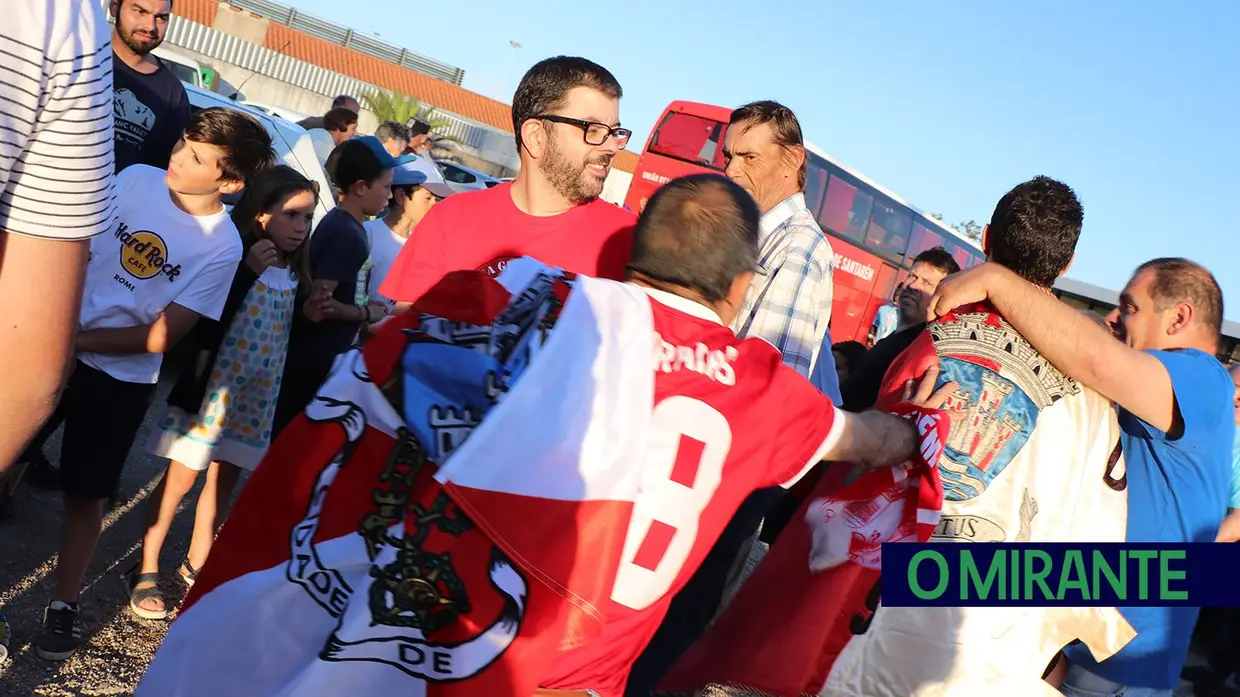 União de Santarém vence distrital de futebol