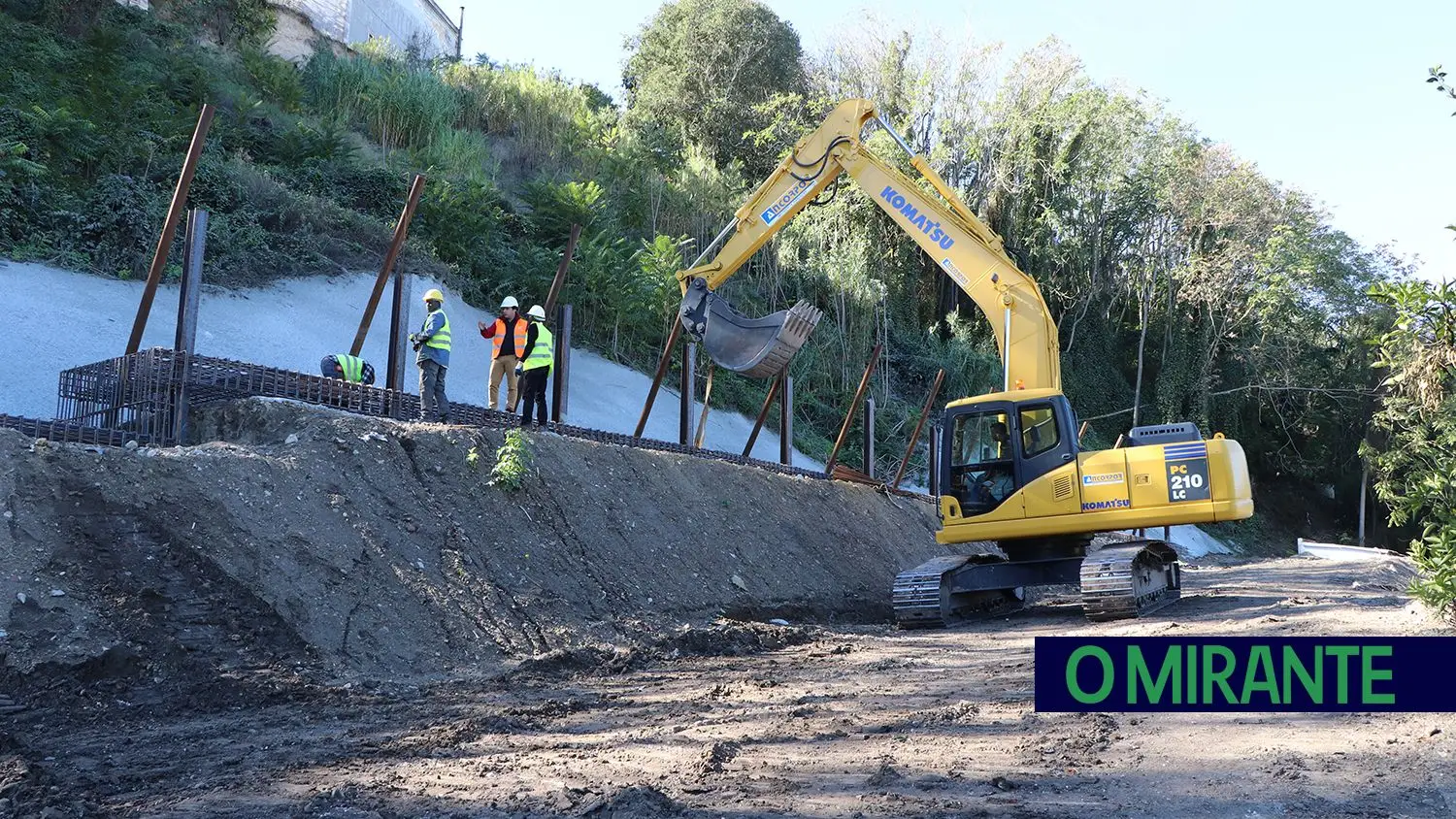 O MIRANTE | Obras nas barreiras de Santarém continuam a deslizar no tempo