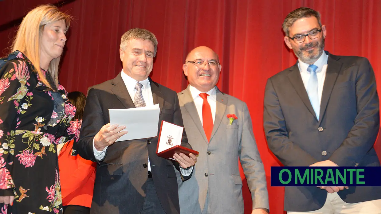 Vila Franca de Xira reconhece o mérito de 45 personalidades e instituições do concelho