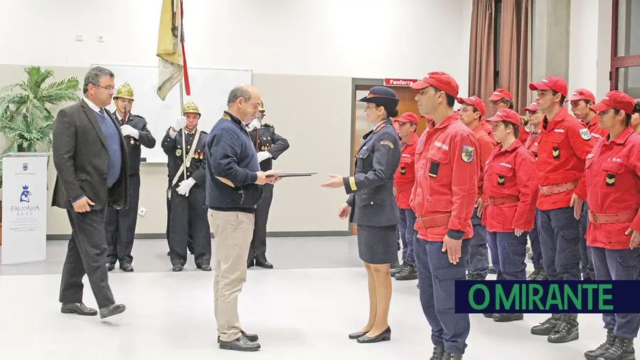 Sócios dos Bombeiros de Salvaterra de Magos retiram confiança à direcção