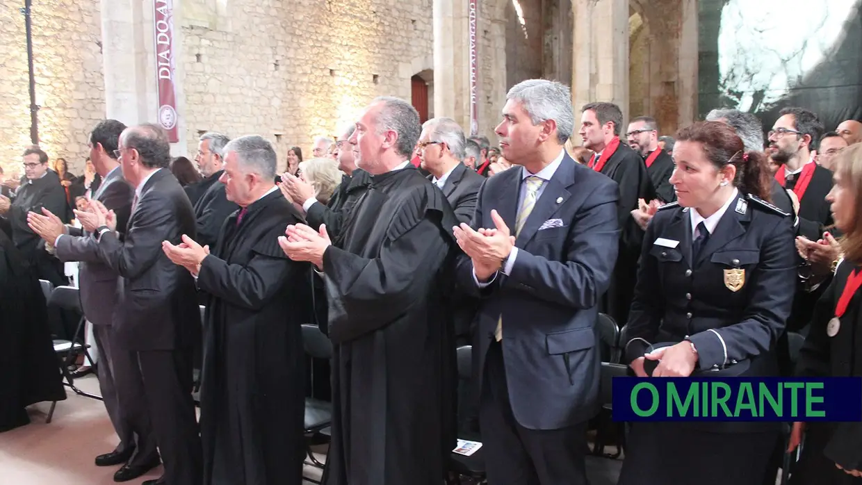 Dia do Advogado em Santarém com críticas ao poder político