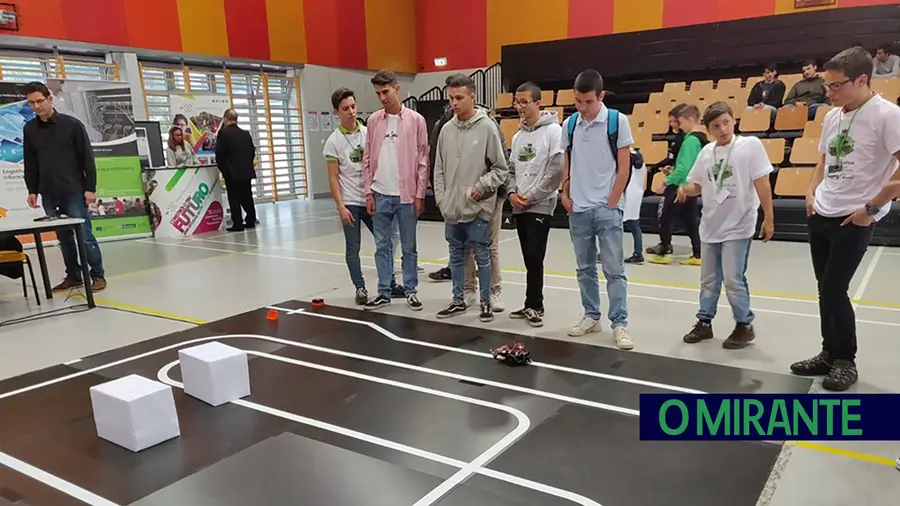 Escola Profissional de Ourém em bom plano na Competição de Robótica do Politécnico de Tomar