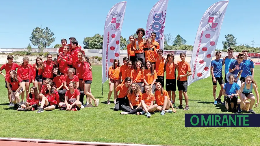 Escola de Atletismo do Cartaxo vence Olímpico Jovem Regional Escola de Atletismo do Cartaxo vence Olímpico Jovem Regional